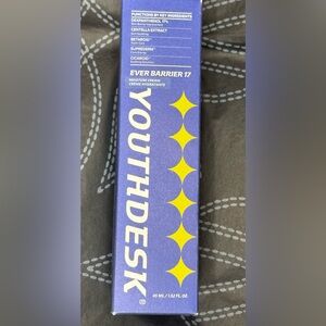 Youthful Ever Barrier 17 Moisture Cream